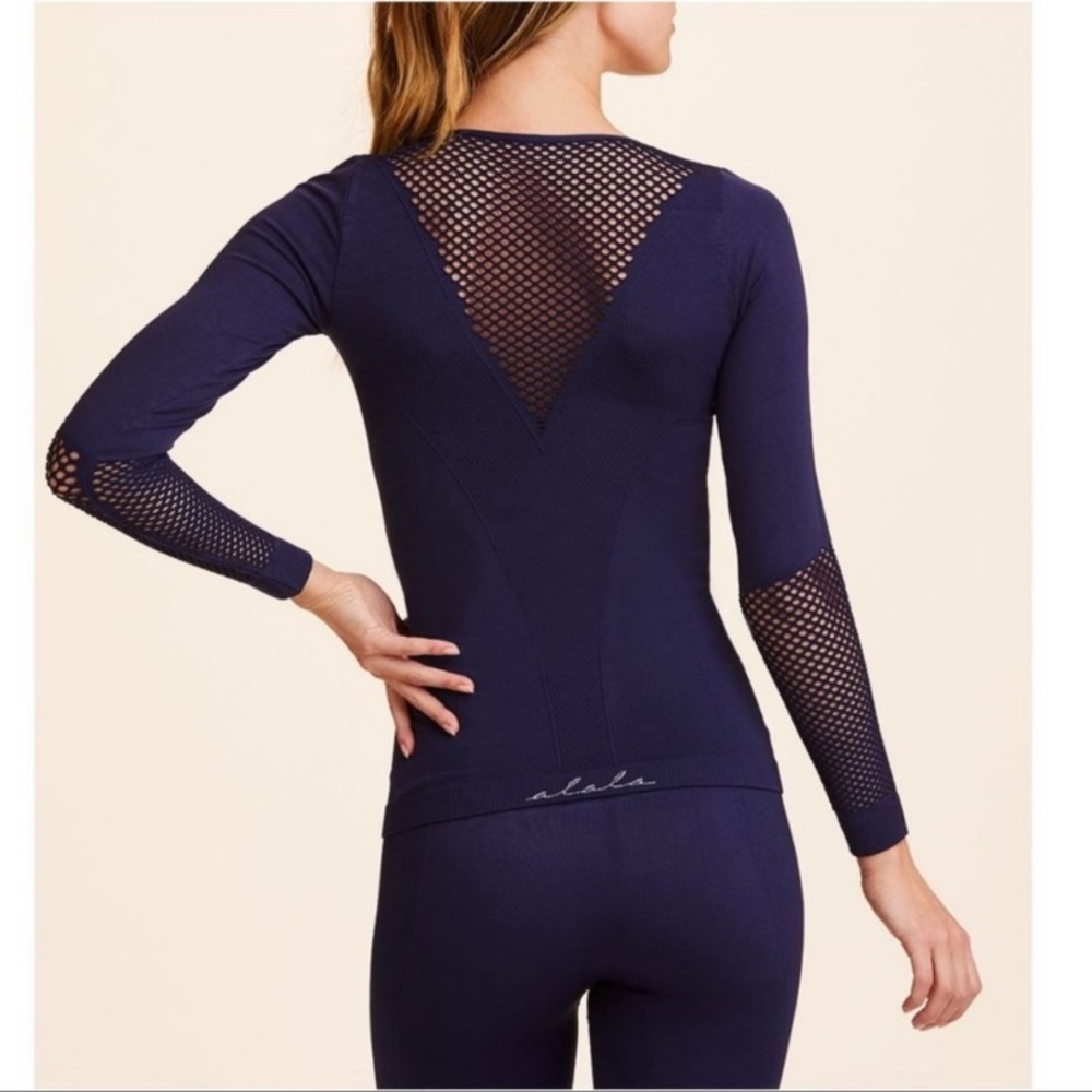 Alala navy seamless top size 2 navy